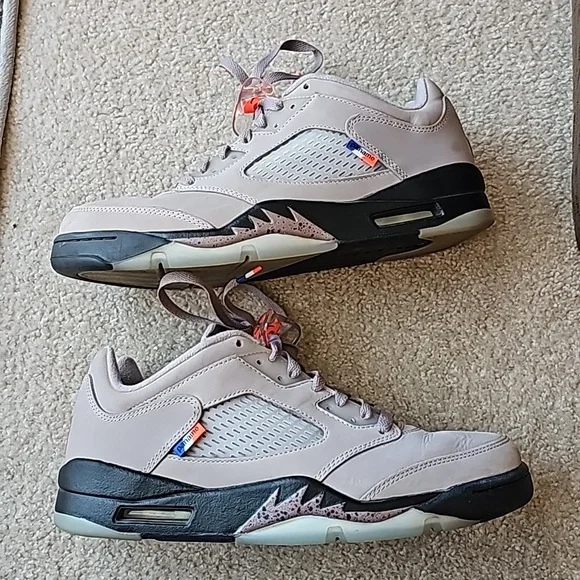 Paris Saint-Germain x Air Jordan 5 Retro Low ‘Paname’ - Picture 2 of 8